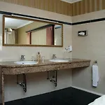 מלון Gaestehaus Ploenlein - Goldener Hirsch Rothenburg