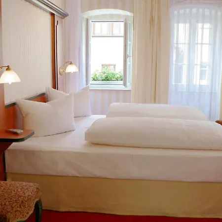 Hotel Gaestehaus Ploenlein - Goldener Hirsch Rothenburg *