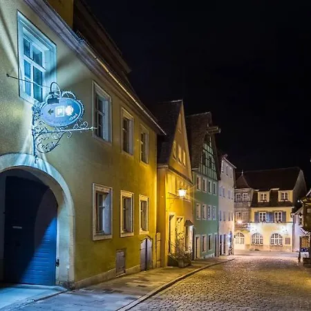 Gaestehaus Ploenlein - Goldener Hirsch Rothenburg Hotel